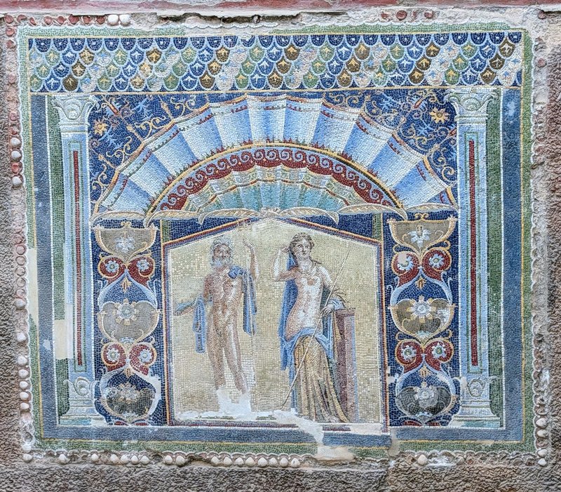 Phenomenal polychrome mosaïc depicting Neptune and Amphitrite