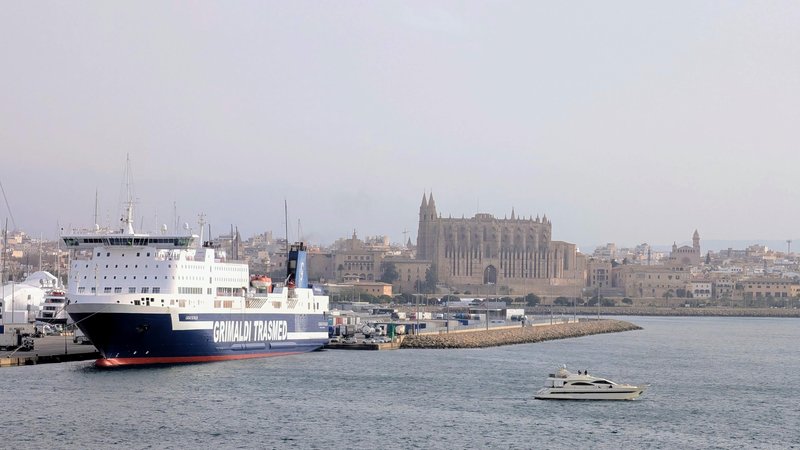 A photo from the port with the cathedral in the distance