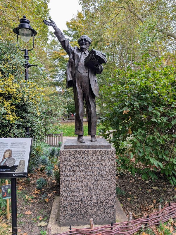 Photo of sculpture 