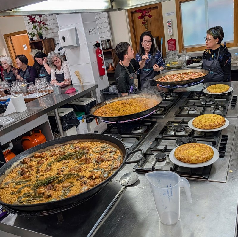 The finished dishes (some tortillas on the right)